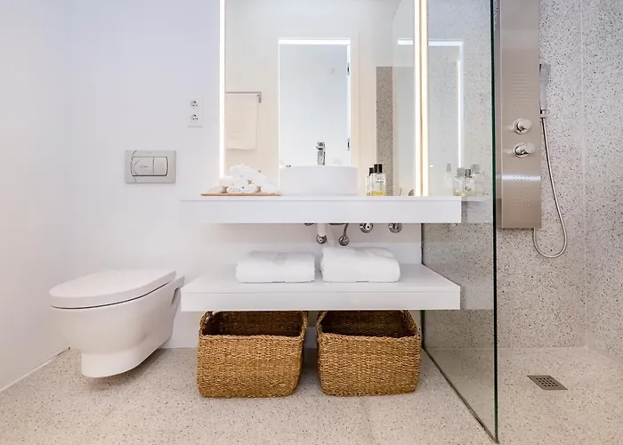 Bhost - Lumiere * Córdova