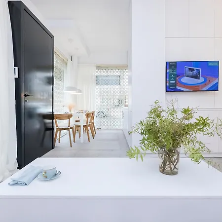 Bhost - Lumiere Lägenhet *